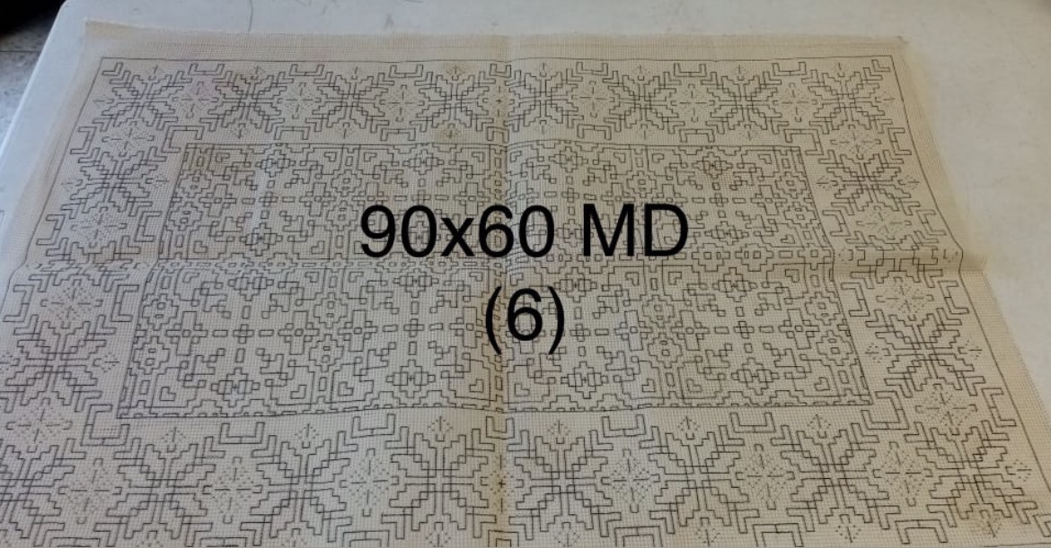 Tapete bajada de cama .90 × .60